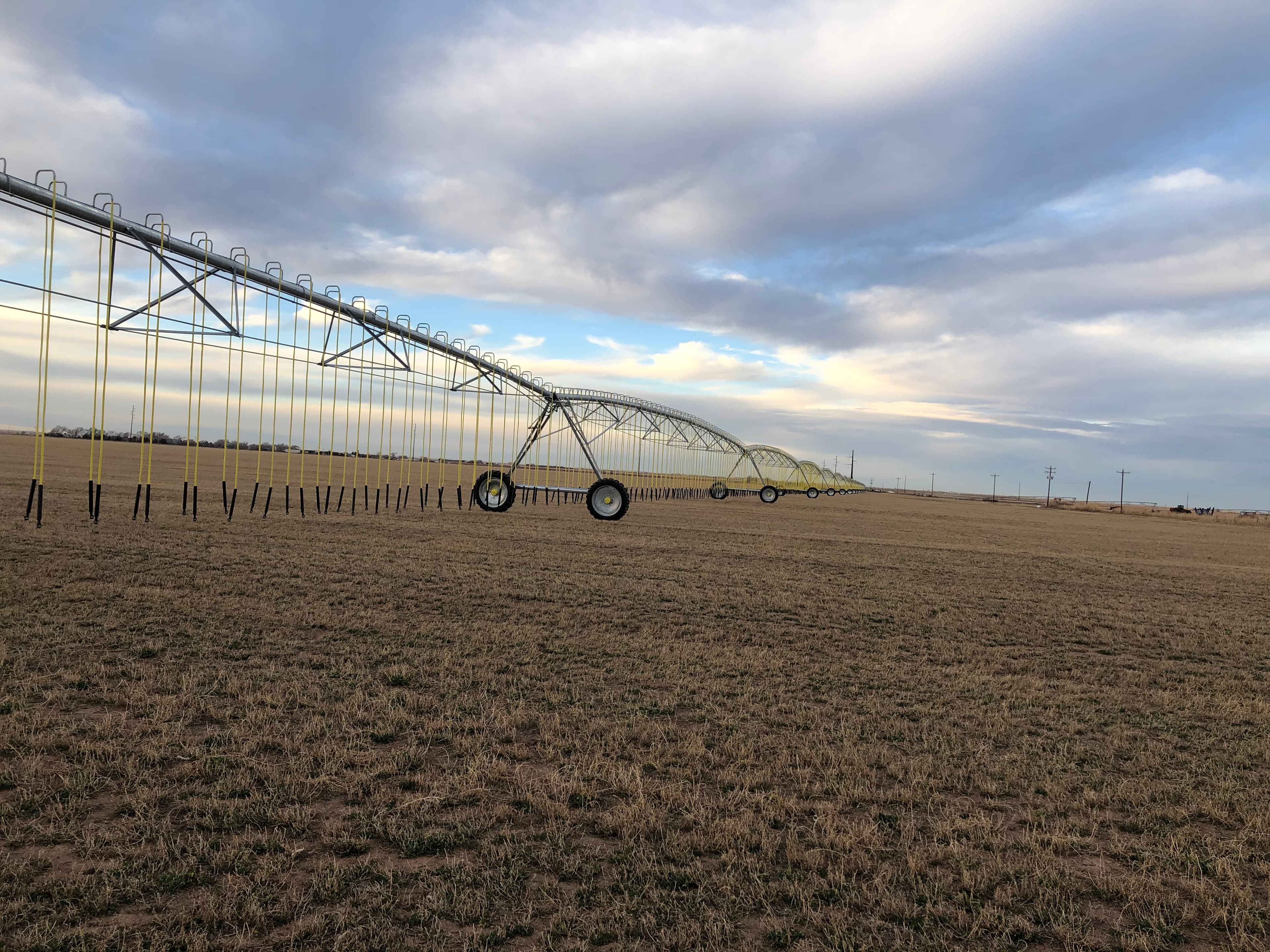 Center pivot system in agricultural field